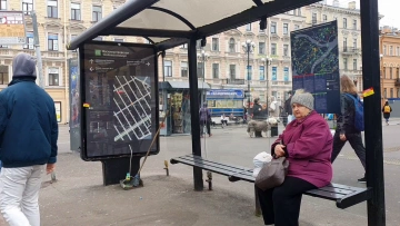 В Петербурге 27 остановок общественного транспорта ...