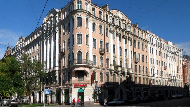 В доходном доме Смирнова на Васильевском острове пройдет реставрация фасадов