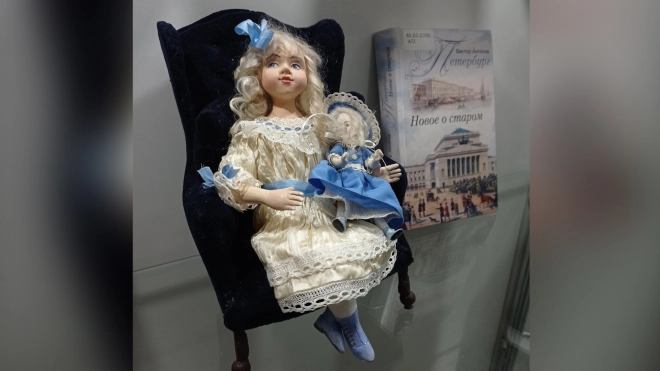 В библиотеке им. Чернышевского на Васильевском острове открылась выставка авторских кукол