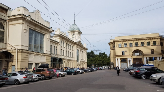 Около Витебского вокзала открыли пространство для отдыха