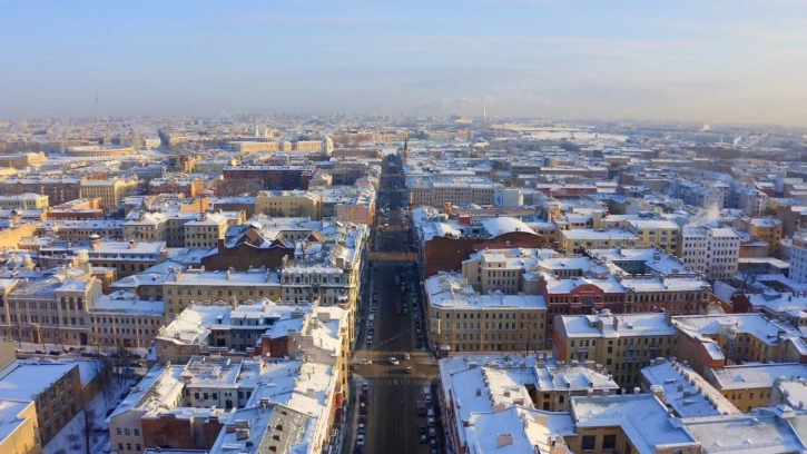 Высота снежного покрова в Петербурге выросла до пяти сантиметров за сутки