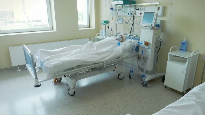 В Петербурге резко выросло суточное число госпитализированных с COVID-19