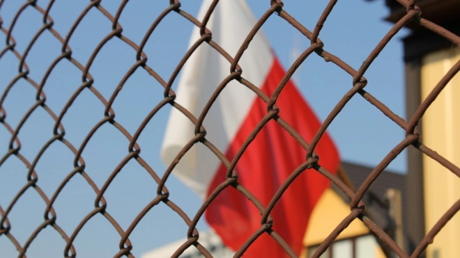 В Варшаве полиция ворвалась в здание школы при  посольстве РФ