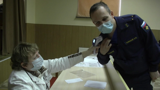 Более 100 тыс. военнослужащих ЗВО прошли вакцинацию от коронавируса