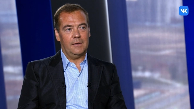 Медведев назвал приостановку членства в СЕ и ПАСЕ поводом хлопнуть дверью