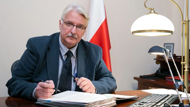 Экс-глава МИД Польши: Лавров намерен дестабилизировать Европу