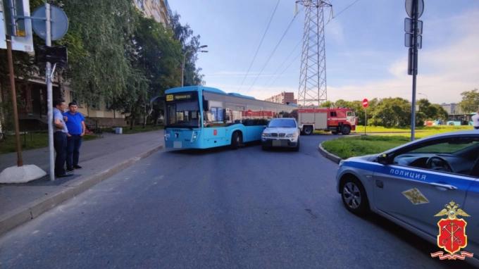 В ДТП на Парашютной улице пострадал двухлетний пассажир автобуса