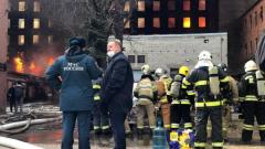 Спасатели продолжают бороться о очагами тления на "Невской мануфактуре"