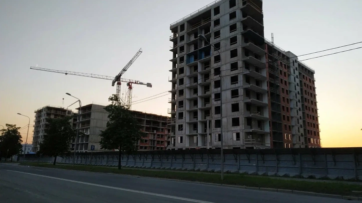 Петербургские застройщики начали задерживать сроки сдачи жилья