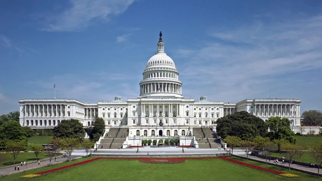Ряд членов конгресса США выступил против поставок вооружения Украине