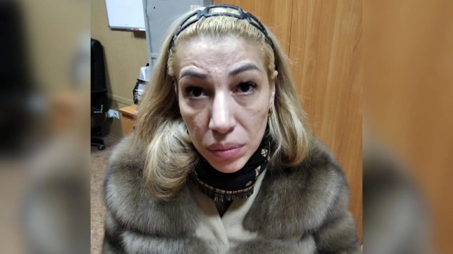 Полиция задержала "ясновидящую", которая украла у пожилой петербурженки  347 тыс. рублей