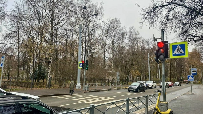 В четырех районах Петербурга подключили пять светофоров