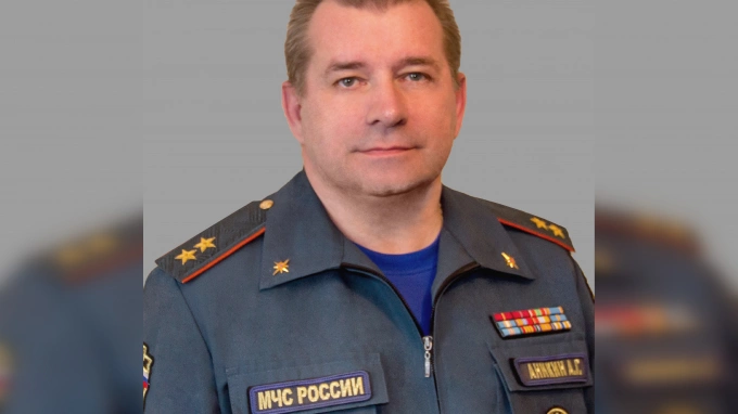 Глава МЧС Петербурга отказался от мандата депутата городского парламента 