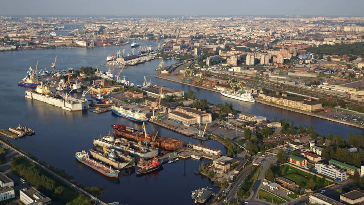 Перенос Большого порта из Петербурга может обойтись в 3 трлн. рублей