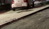 На Чудновского пьяный водитель помочился на припаркованные авто На Чудновского пьяный водитель помочился на припаркованные авто