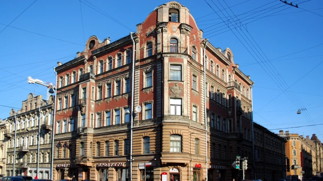 В "Доме А.Е. Бурцева" на улице Маяковского отремонтируют фасады