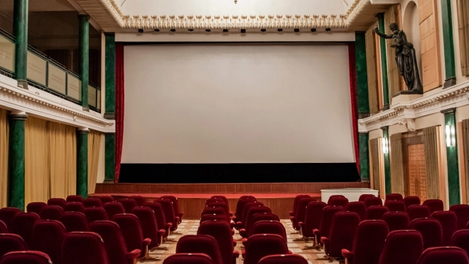 Бесплатные экскурсии по "Авроре" проведут в честь 110-летия кинотеатра