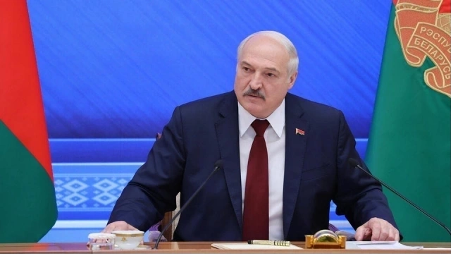 Лукашенко: США и Великобритания хотят разрушить ЕС с помощью Польши