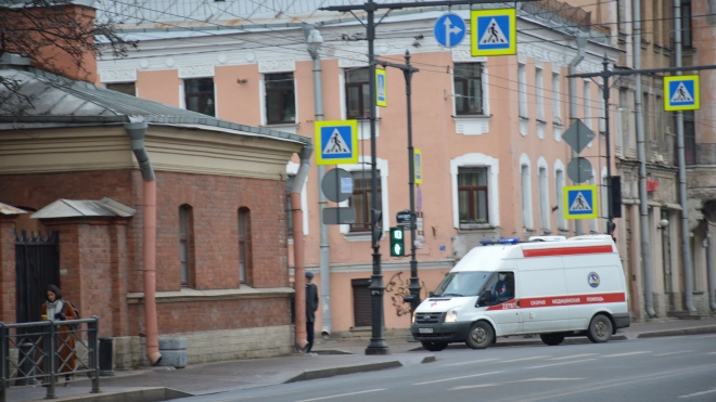 На Сизова в ДТП пострадала школьница, перебегавшая дорогу на красный светофор