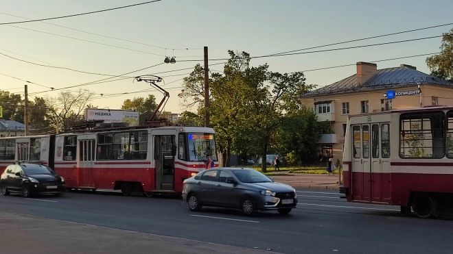 Трамвай сбил велосипедиста на проспекте Культуры