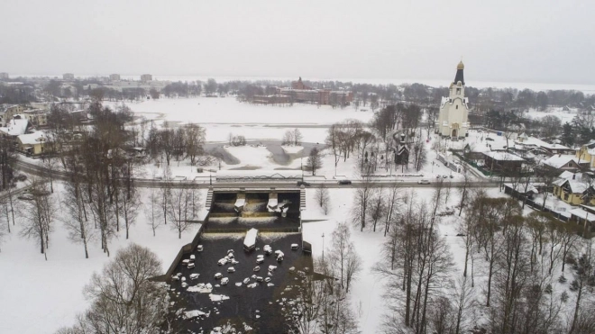 В Петербурге гидротехнические сооружения готовят к весеннему паводку