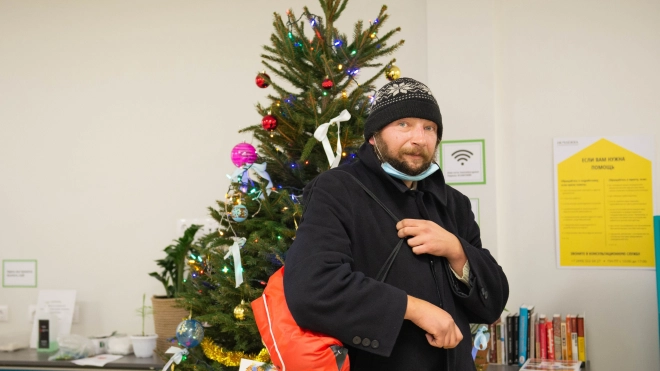 В Петербурге начался сбор новогодних подарков для бездомных