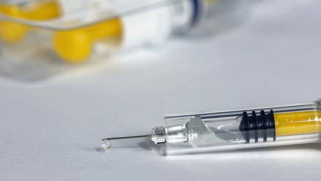 В Кремле ответили на вопрос о вакцинации Путина от коронавируса
