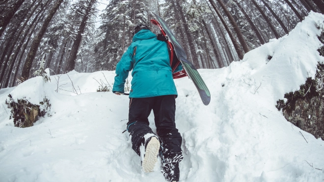 13-летний петербуржец сломал копчик во время катания на сноуборде