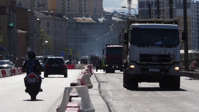 В Петербурге обновят дороги к ряду туристических объектов