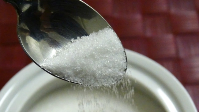К концу сентября цены на сахар в магазинах могут пойти вниз
