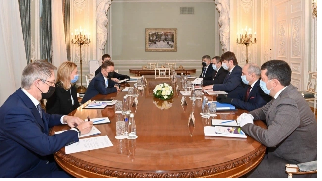 Вице-премьер Спыну: Молдавия и "Газпром" третий день ищут точку соприкосновения интересов