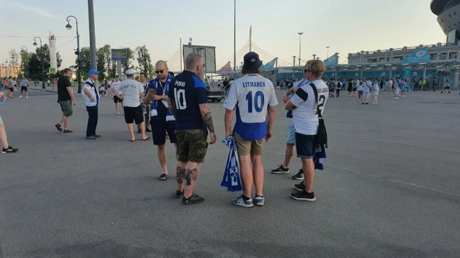 В Финляндии почти 500 человек заболели после поездок на матчи Евро-2020 в Петербург