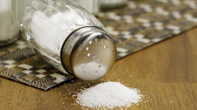 Великобритания может ввести налог на продажу сахара и соли 