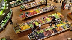Депутат Госдумы предложил сократить рабочее время гипермаркетов по воскресеньям