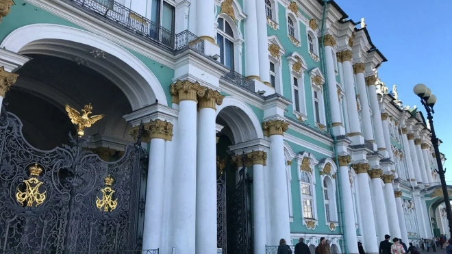Реставрация всех фасадов Зимнего дворца обойдется в 15 млн рублей