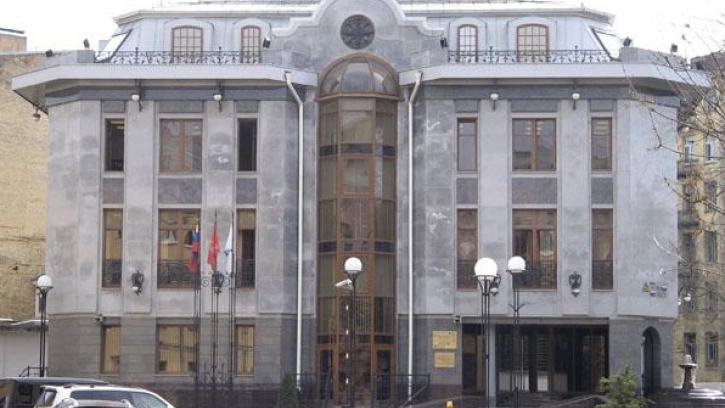 Четырехэтажный особняк на 7-й линии Васильевского острова выставили на торги на 230 млн рублей 