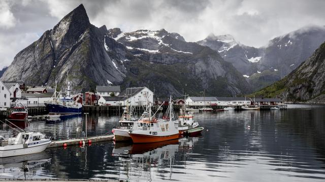 Норвегия возьмет $49 млрд из фонда благосостояния для смягчения воздействия пандемии