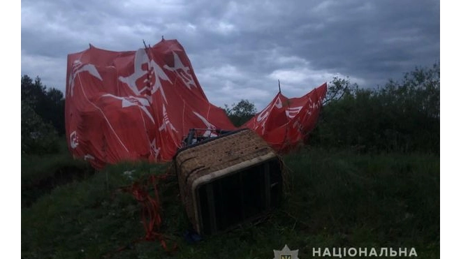 В Украине упал воздушный шар с пассажирами