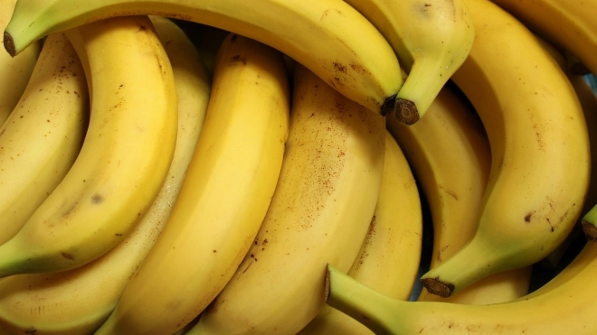 Экономист Чирков рассказал, какие страны заменят эквадорские бананы в России