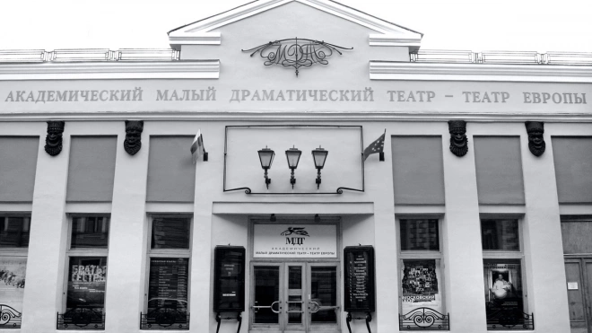 Сотрудники Роспотребнадзора опечатали двери МДТ в Петербурге