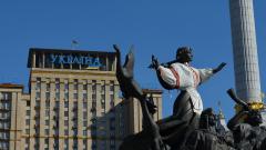 Украину предупредили о "двойном ударе" по экономике