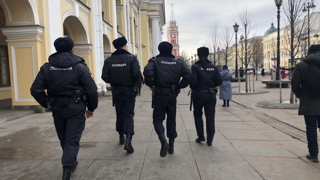На антивоенной акции в Петербурге вновь начались задержания