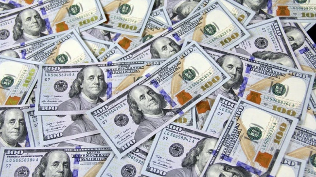 Курс доллара на Мосбирже снова опустился до отметки в 60 рублей