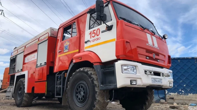 Пробы воздуха взяли после пожара на складе на Промышленной улице