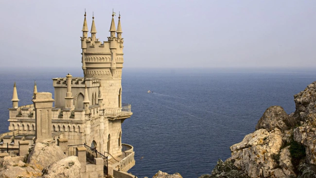 В Крыму могут не открыться треть отелей из-за низкого спроса туристов 