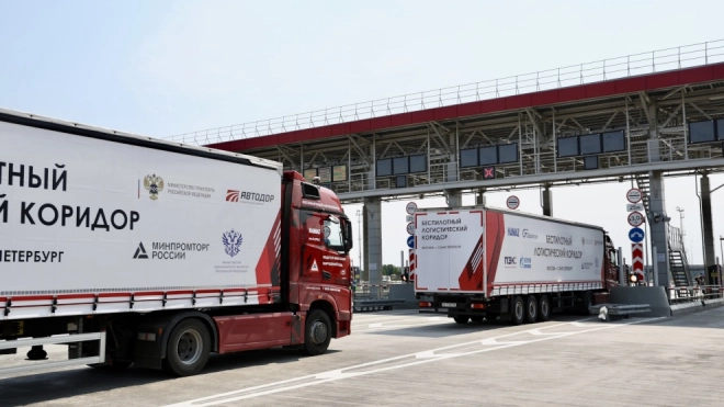 Беспилотные грузовики запустили из Петербурга в Москву