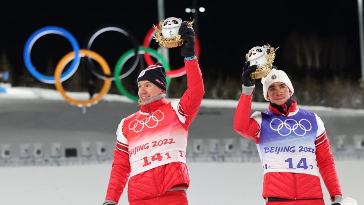 Большунов и Терентьев завоевали бронзу в командном спринте на Олимпиаде-2022 