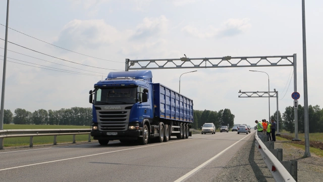 На дорогах Выборгского района Ленобласти установят 2 пункта весогабаритного контроля 