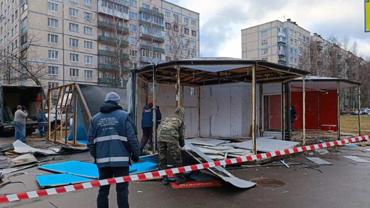 Владельцам снесённых ларьков в Петербурге могут предложить альтернативные места