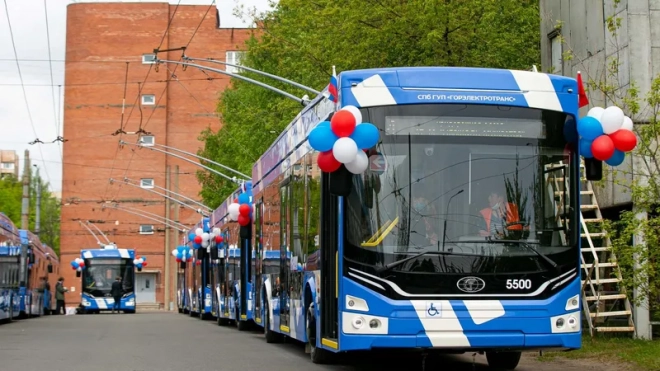 Более 400 современных троллейбусов поступило в Петербург